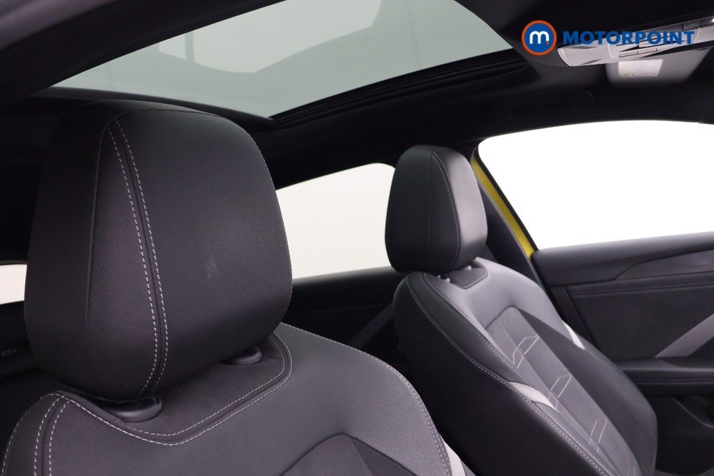 Vauxhall Astra Ultimate Automatic Petrol Plug-In Hybrid Hatchback - Stock Number (1595387) - 17th supplementary image