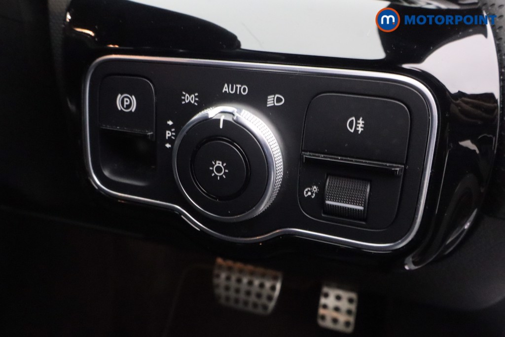 Mercedes-Benz A Class Amg Line Automatic Petrol Plug-In Hybrid Hatchback - Stock Number (1595459) - 14th supplementary image