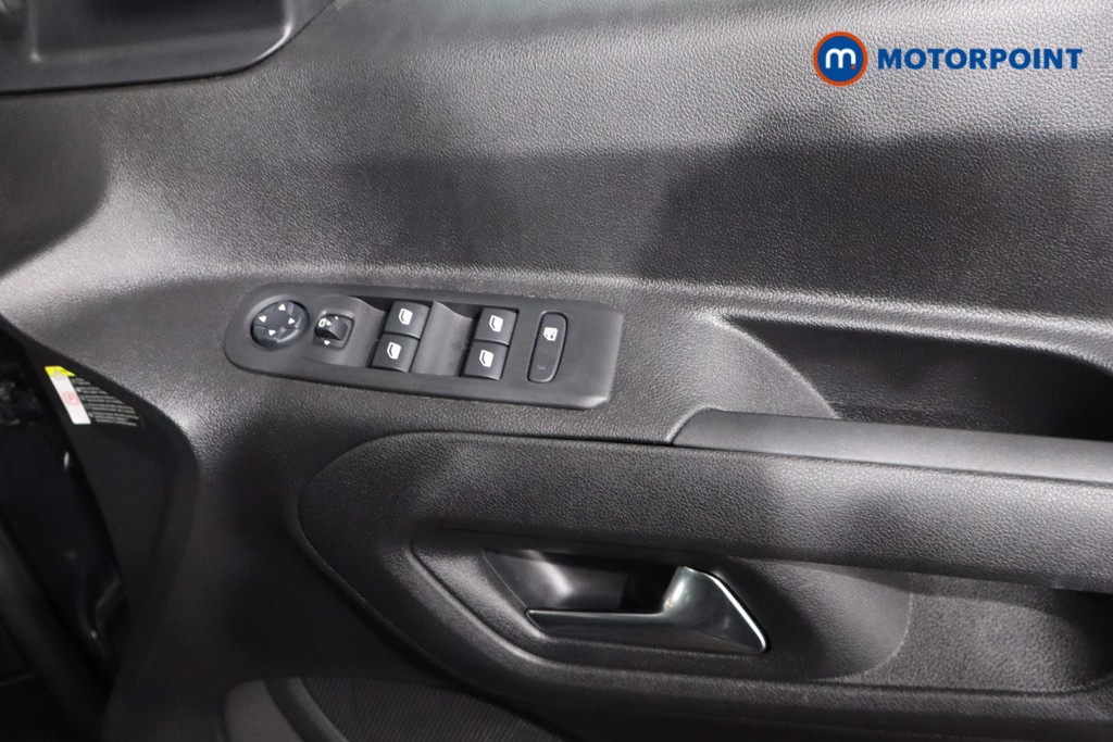 Vauxhall Combo Life SE Manual Diesel People Carrier - Stock Number (1595481) - 21st supplementary image