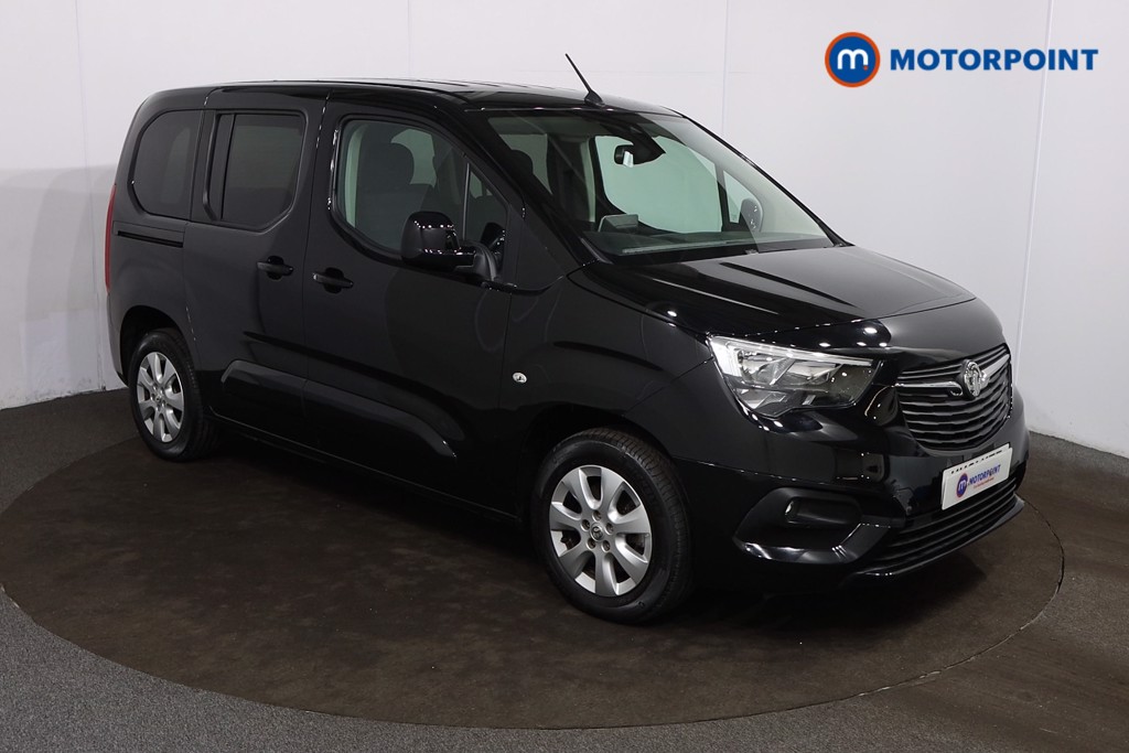 Vauxhall Combo Life SE Manual Diesel People Carrier - Stock Number (1595481) - Drivers side front corner