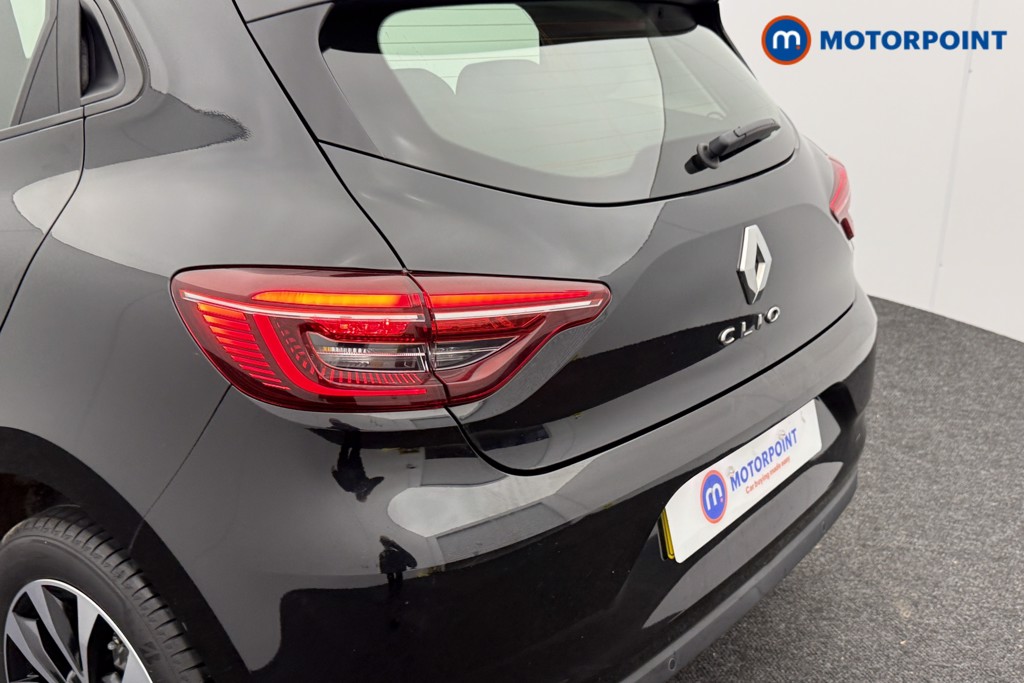 Renault Clio Iconic Manual Petrol Hatchback - Stock Number (1595706) - 24th supplementary image
