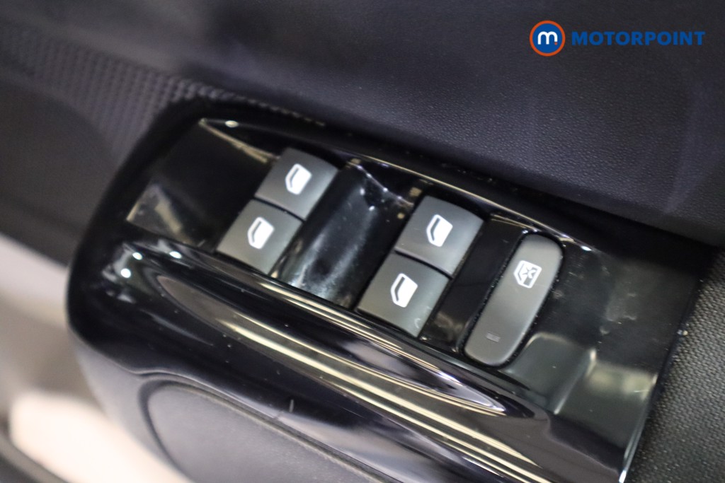 Citroen C3 Shine Plus Manual Petrol Hatchback - Stock Number (1595804) - 12th supplementary image