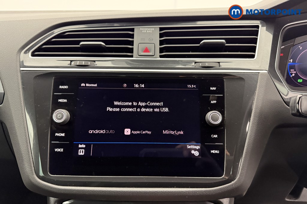 Volkswagen Tiguan R-Line Tech Automatic Diesel SUV - Stock Number (1596119) - 11th supplementary image