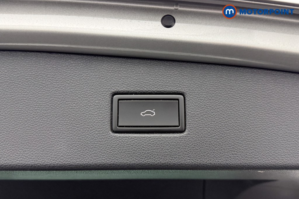 Volkswagen Tiguan R-Line Tech Automatic Diesel SUV - Stock Number (1596119) - 26th supplementary image