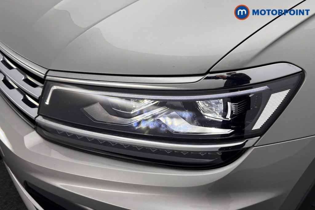 Volkswagen Tiguan R-Line Tech Automatic Diesel SUV - Stock Number (1596119) - 32nd supplementary image