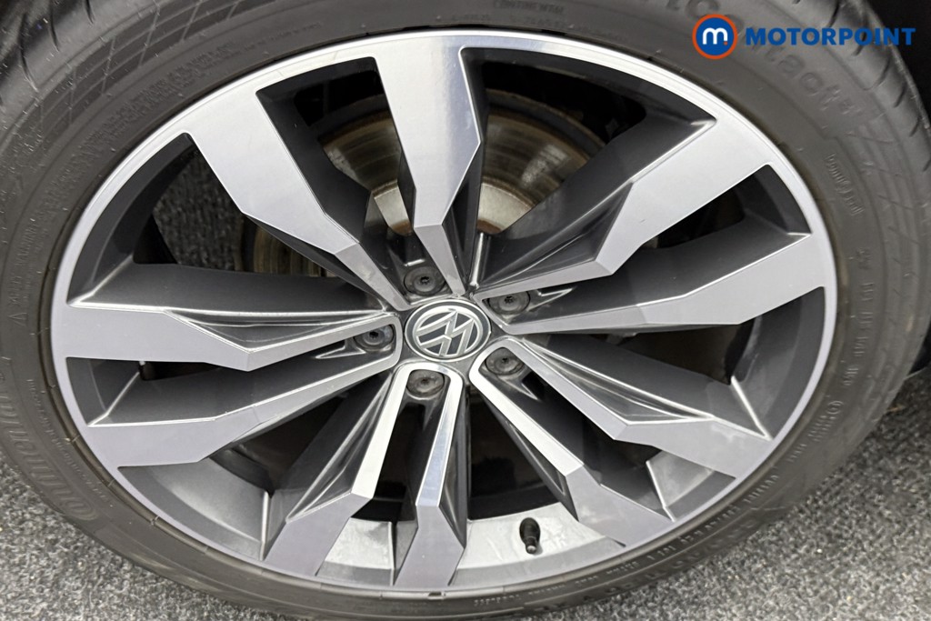 Volkswagen Tiguan R-Line Tech Automatic Diesel SUV - Stock Number (1596119) - 36th supplementary image