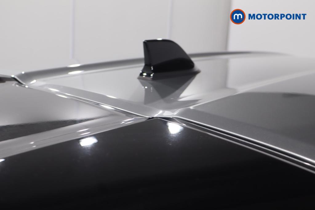 Nissan Juke N-Connecta Automatic Petrol SUV - Stock Number (1596170) - 5th supplementary image