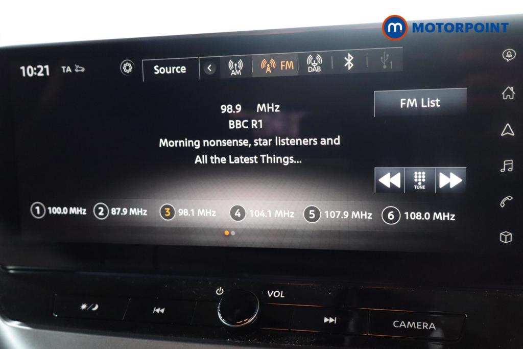 Nissan Juke N-Connecta Automatic Petrol SUV - Stock Number (1596170) - 23rd supplementary image