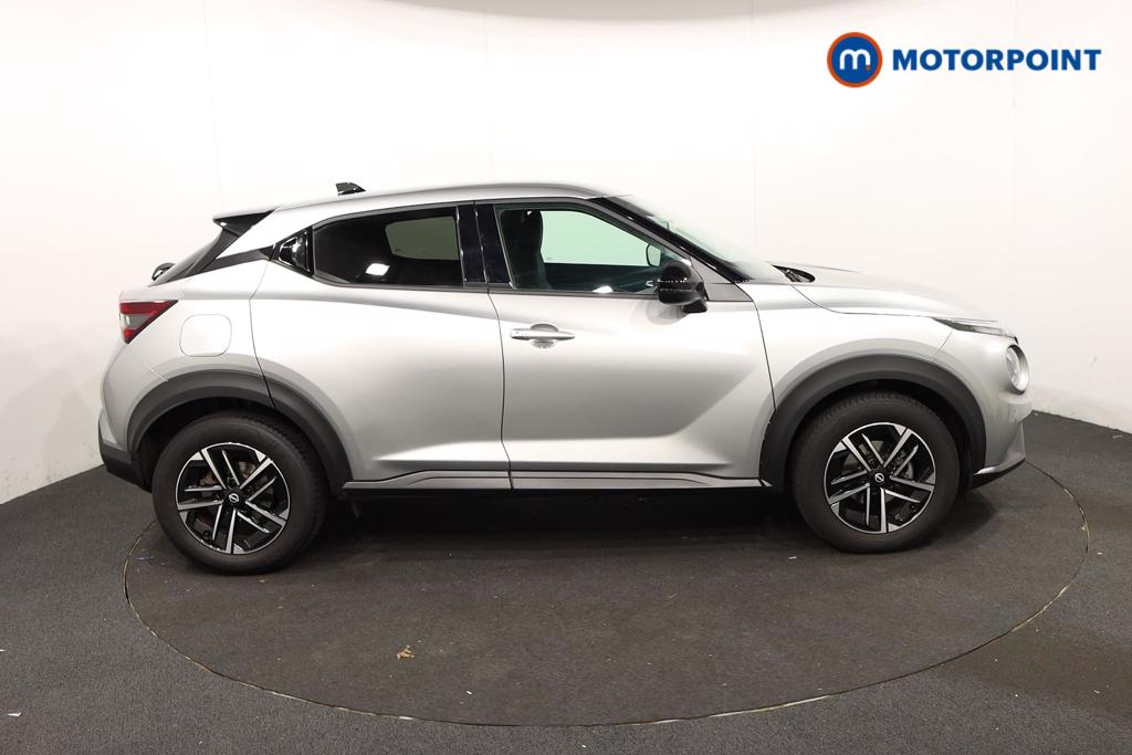 Nissan Juke N-Connecta Automatic Petrol SUV - Stock Number (1596170) - Drivers side