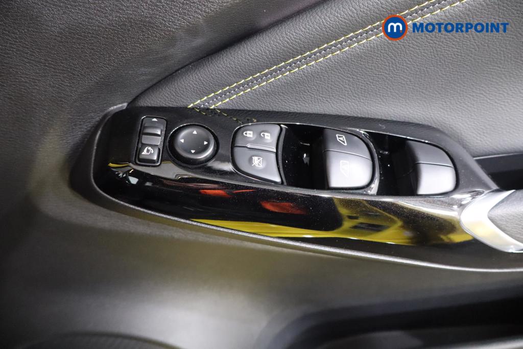 Nissan Juke N-Sport Automatic Petrol-Electric Hybrid SUV - Stock Number (1596236) - 8th supplementary image