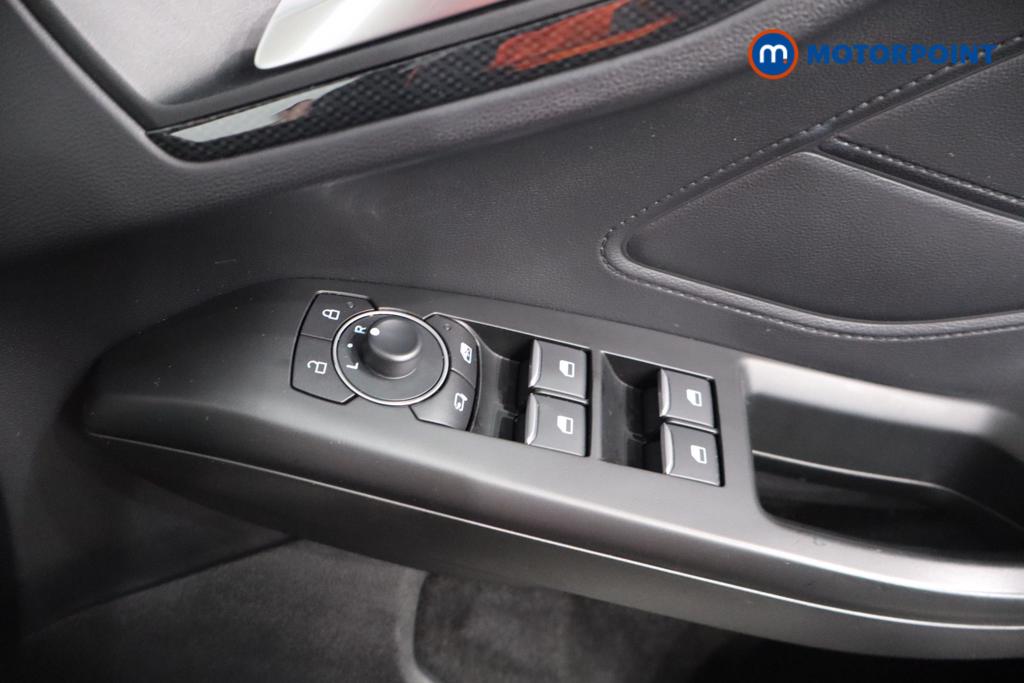 Ford Focus St-Line X Manual Petrol Hatchback - Stock Number (1596239) - 9th supplementary image