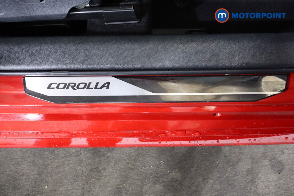 Toyota Corolla Excel Automatic Petrol-Electric Hybrid Estate - Stock Number (1596418) - 20th supplementary image