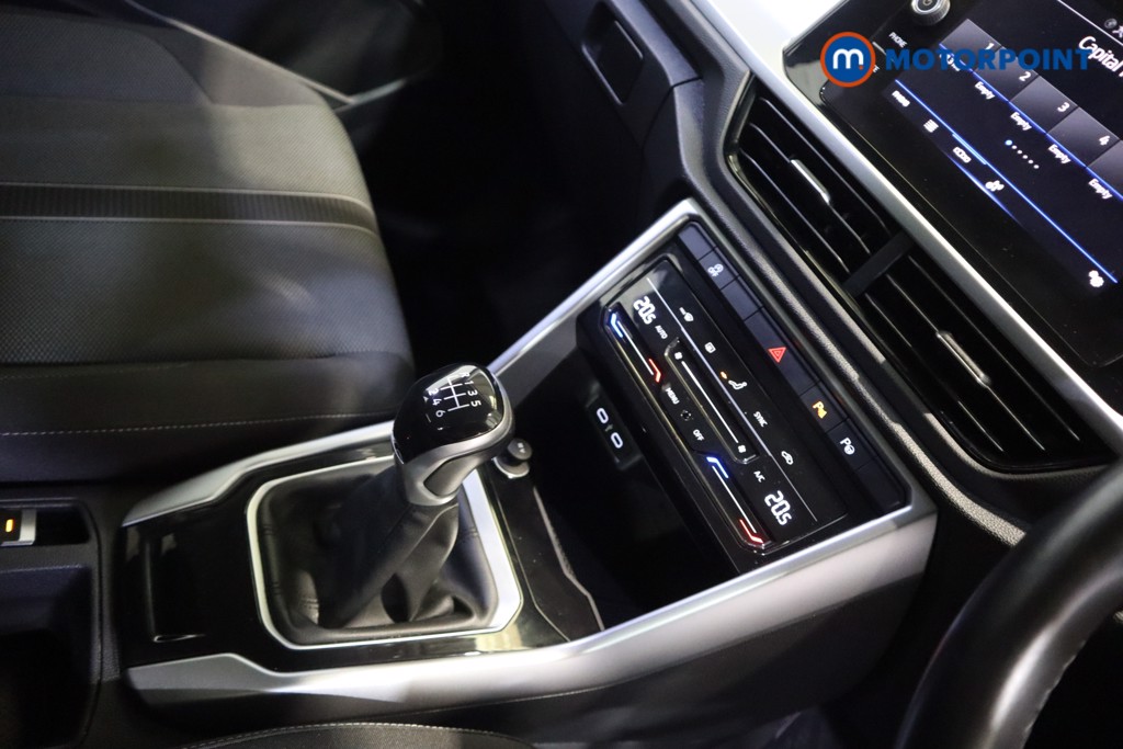 Volkswagen T-Roc Life Manual Petrol SUV - Stock Number (1596474) - 7th supplementary image