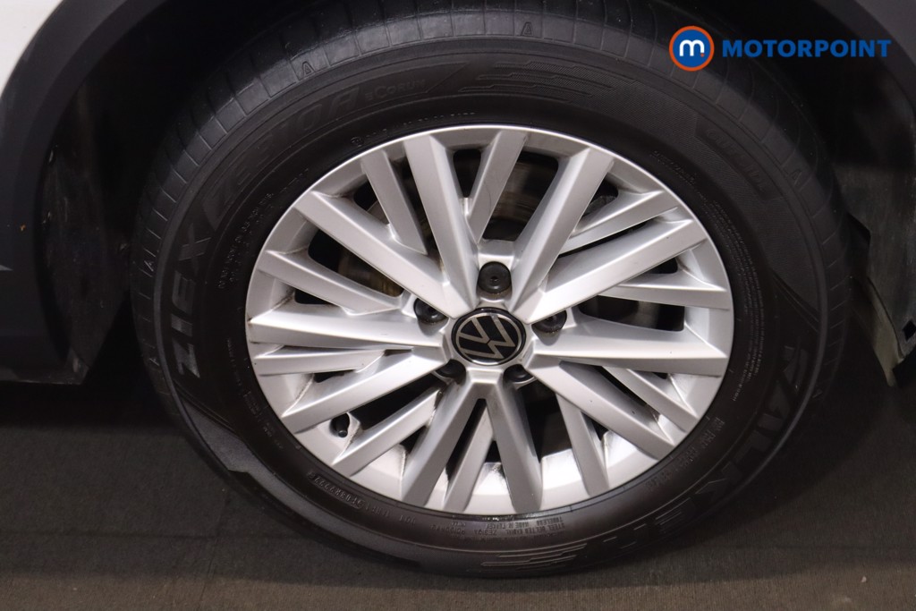 Volkswagen T-Roc Life Manual Petrol SUV - Stock Number (1596474) - 24th supplementary image