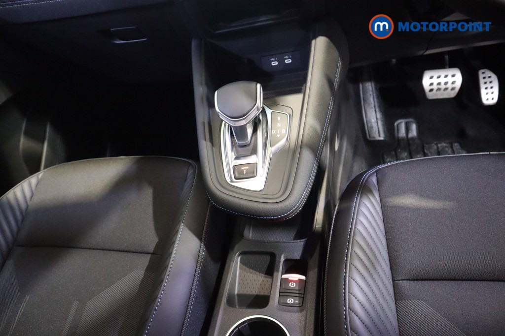 Renault Captur Esprit Alpine Automatic Petrol-Electric Hybrid SUV - Stock Number (1596517) - 6th supplementary image