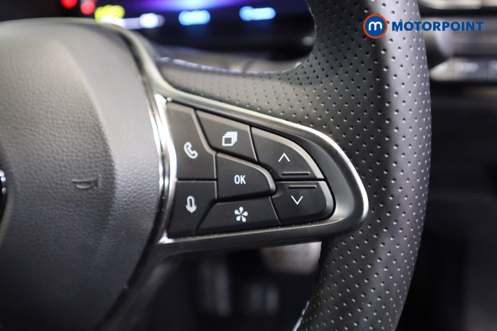 Renault Captur Esprit Alpine Automatic Petrol-Electric Hybrid SUV - Stock Number (1596517) - 13th supplementary image