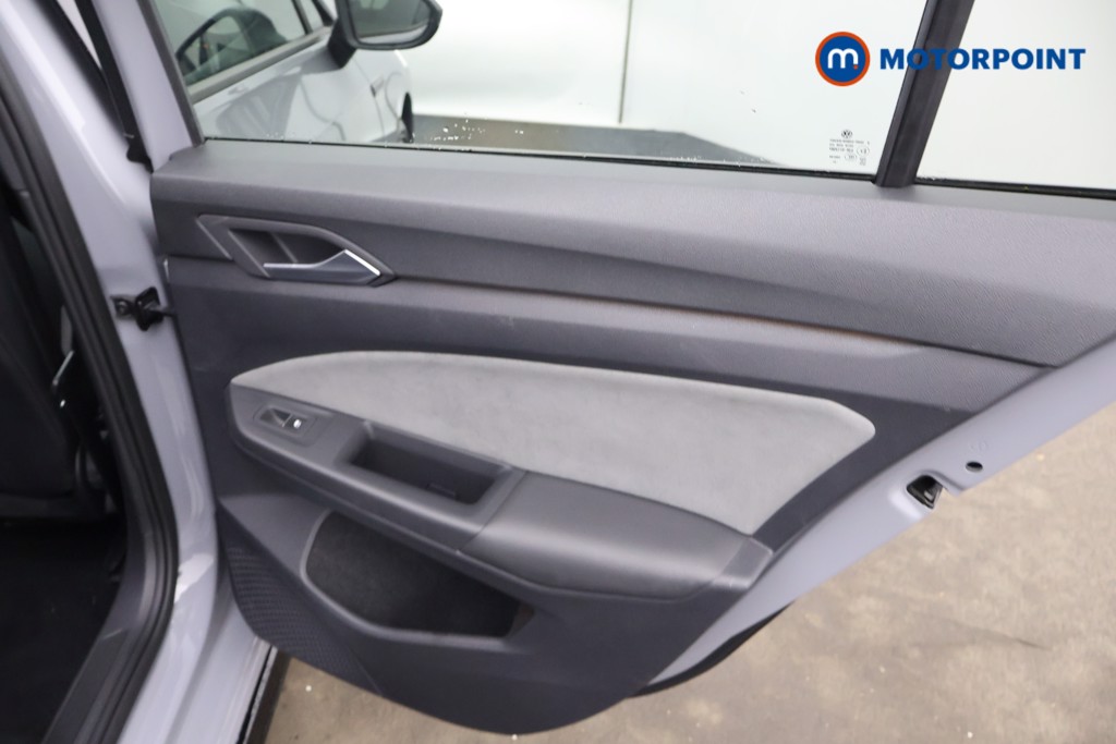 Volkswagen Golf R-Line Manual Petrol Hatchback - Stock Number (1563789) - 19th supplementary image