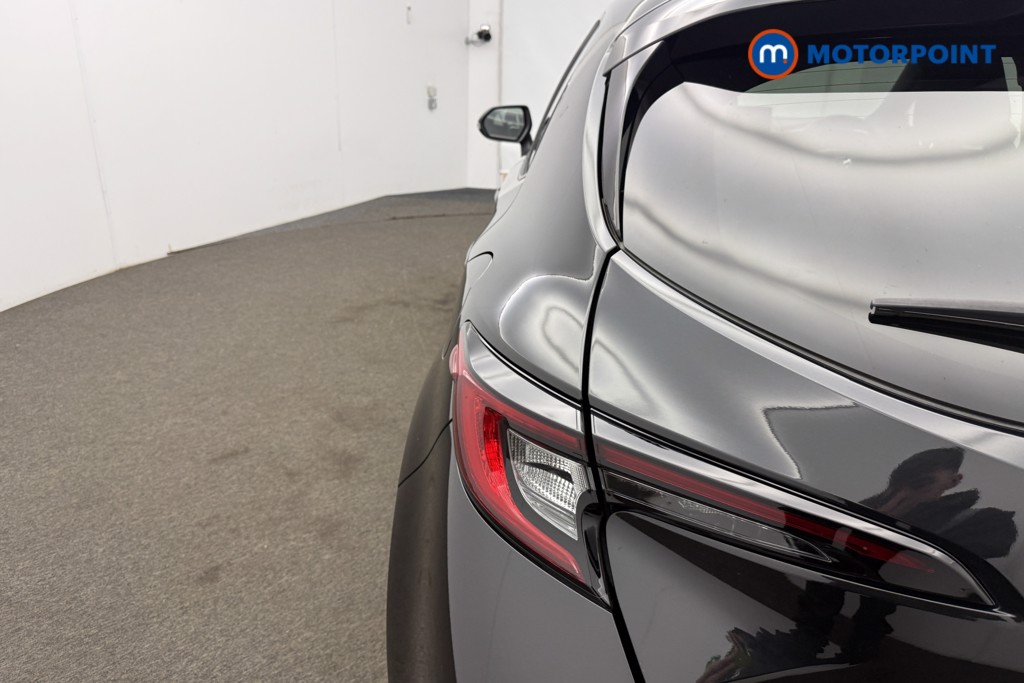 Toyota Corolla Gr Sport Automatic Petrol-Electric Hybrid Hatchback - Stock Number (1586571) - 8th supplementary image