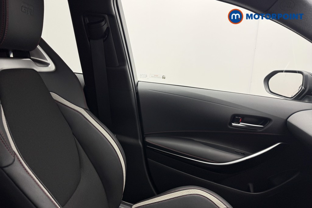 Toyota Corolla Gr Sport Automatic Petrol-Electric Hybrid Hatchback - Stock Number (1586571) - 25th supplementary image