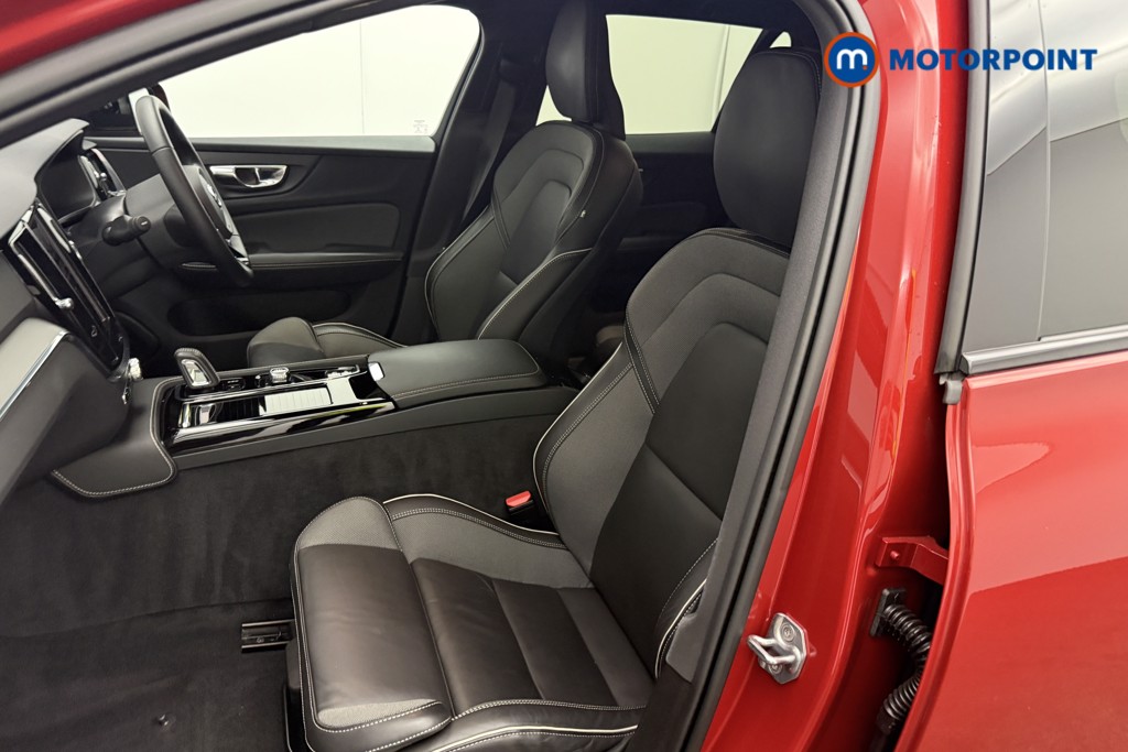 Volvo V60 R Design Automatic Petrol Plug-In Hybrid Estate - Stock Number (1587147) - 2nd supplementary image