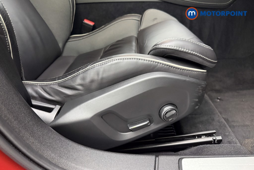 Volvo V60 R Design Automatic Petrol Plug-In Hybrid Estate - Stock Number (1587147) - 21st supplementary image