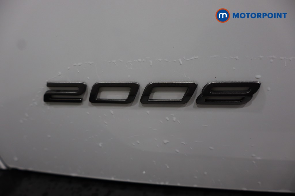 Peugeot 2008 Allure Manual Petrol SUV - Stock Number (1590453) - 32nd supplementary image