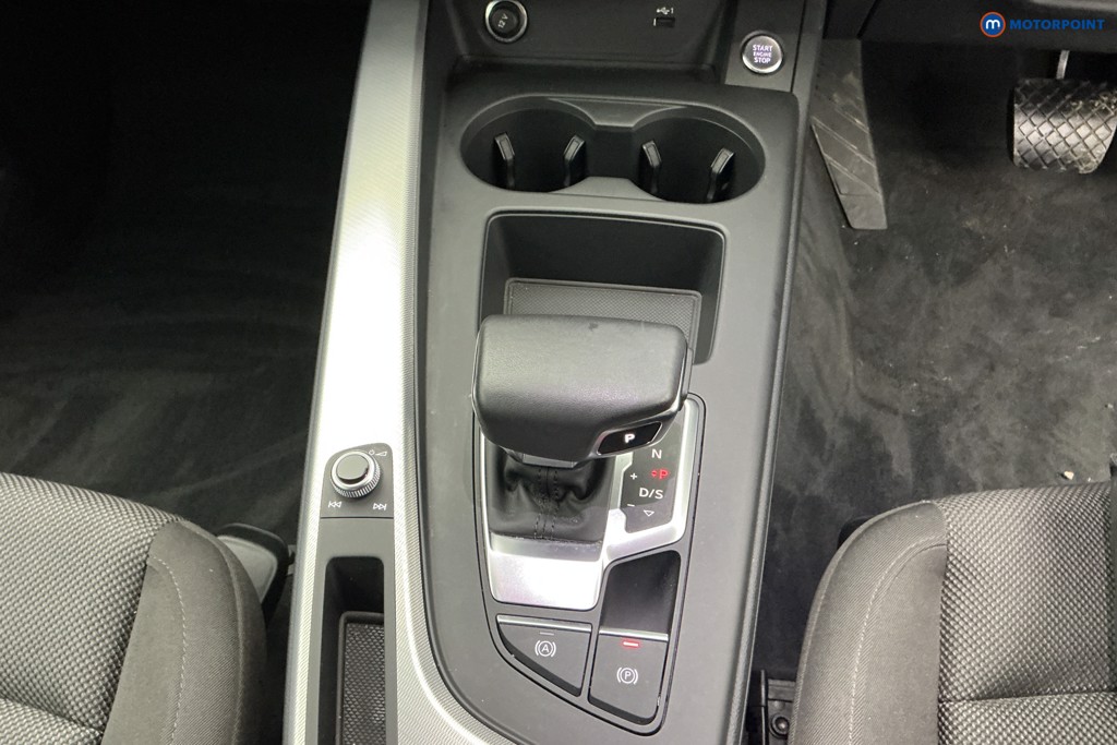 Audi A4 Technik Automatic Diesel Saloon - Stock Number (1591189) - 14th supplementary image