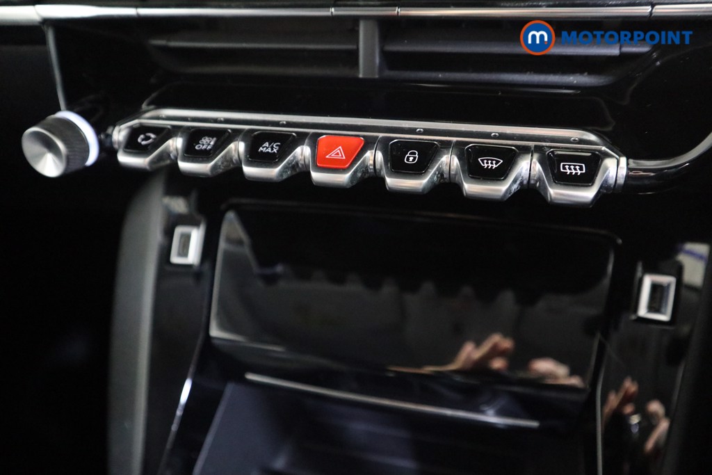 Peugeot 2008 Allure Manual Petrol SUV - Stock Number (1592742) - 8th supplementary image