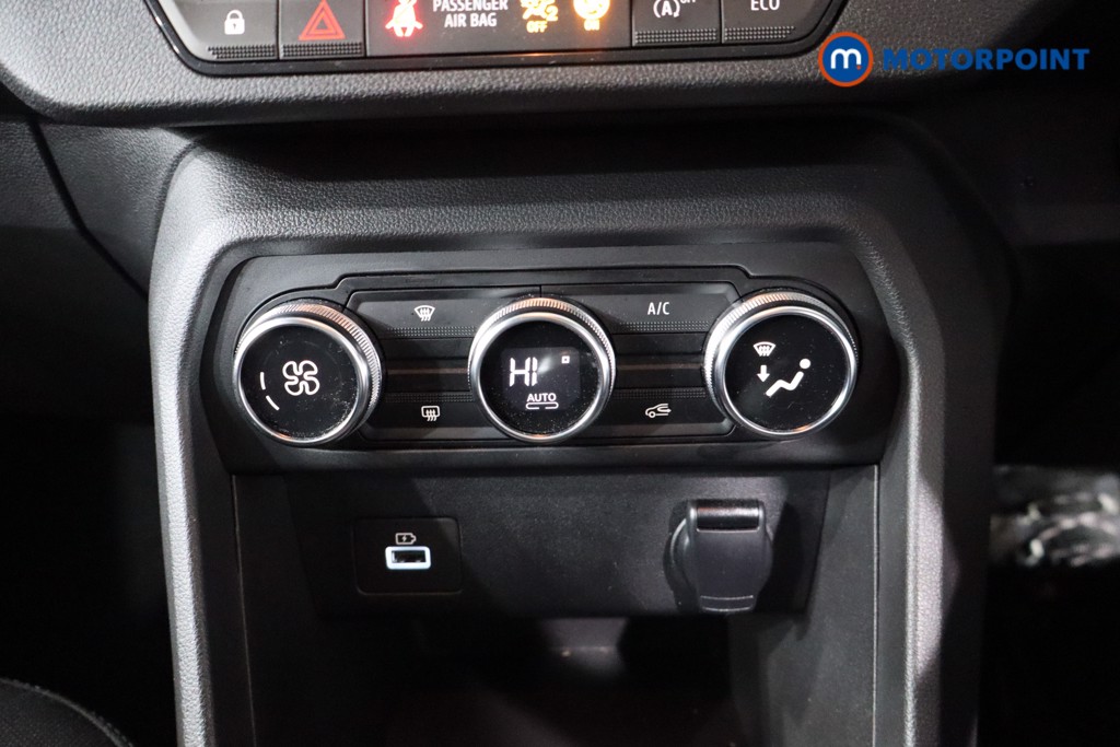 Dacia Sandero Stepway Prestige Manual Petrol Hatchback - Stock Number (1592914) - 16th supplementary image