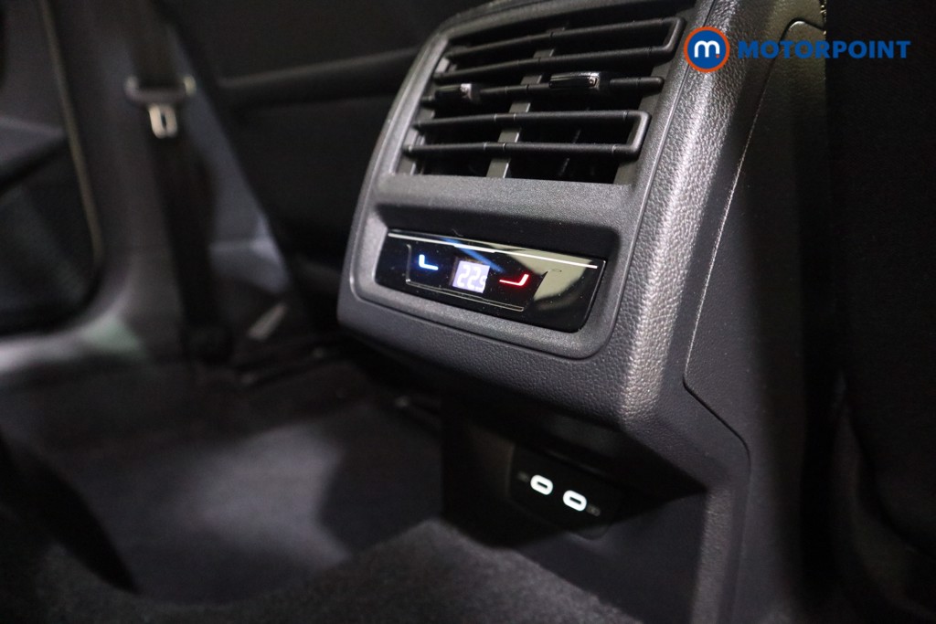 Volkswagen Golf GTI Automatic Petrol Hatchback - Stock Number (1593051) - 16th supplementary image