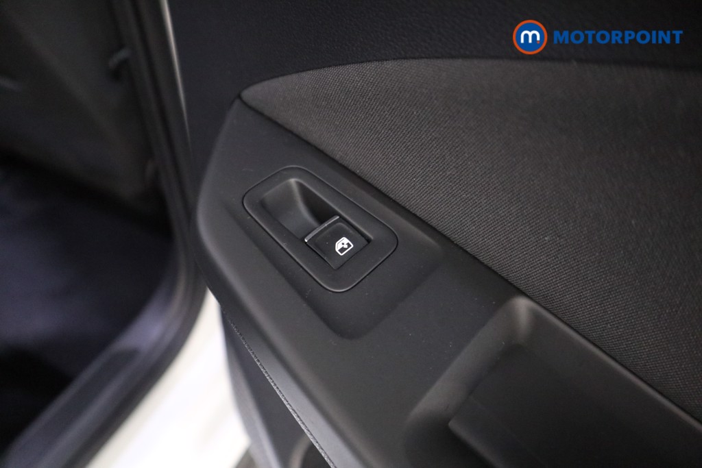 Volkswagen Golf GTI Automatic Petrol Hatchback - Stock Number (1593051) - 17th supplementary image