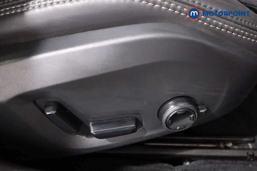 Volvo V60 Inscription Automatic Petrol Plug-In Hybrid Estate - Stock Number (1593406) - 19th supplementary image