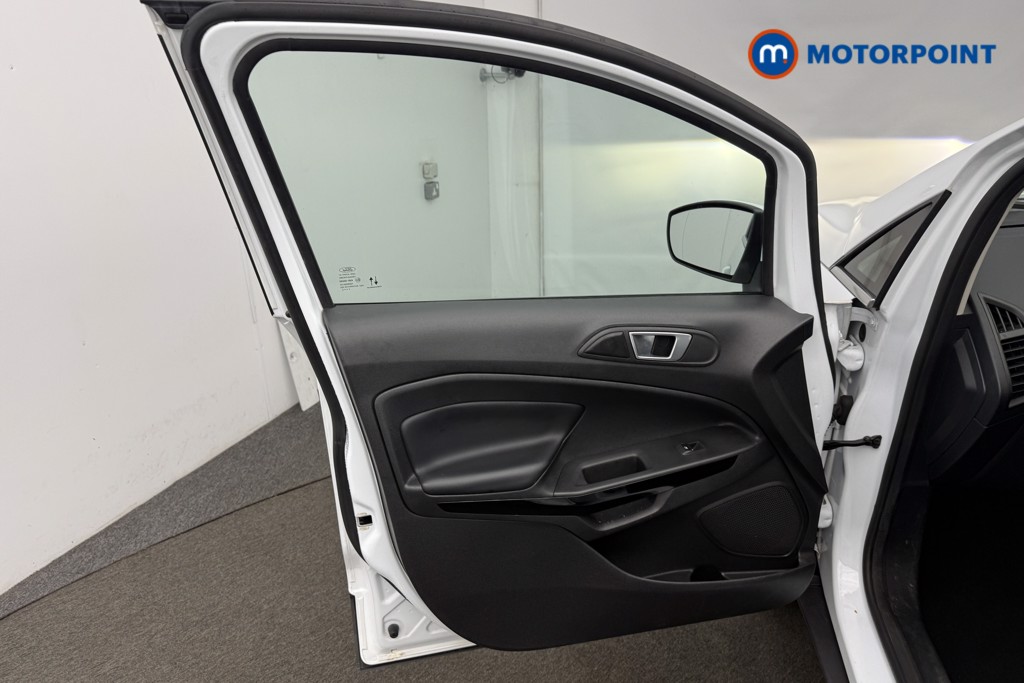 Ford Ecosport Titanium Manual Petrol SUV - Stock Number (1593580) - 4th supplementary image