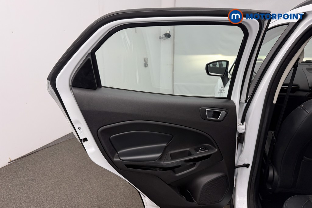 Ford Ecosport Titanium Manual Petrol SUV - Stock Number (1593580) - 6th supplementary image