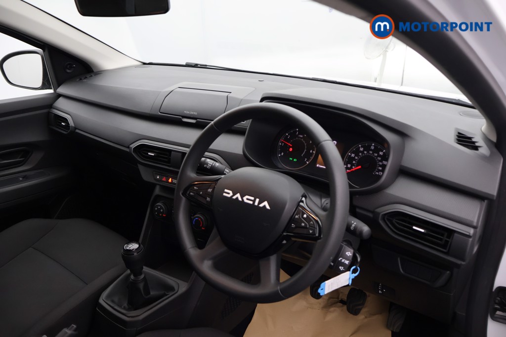 Dacia Sandero Essential Manual Petrol Hatchback - Stock Number (1593703) - 14th supplementary image