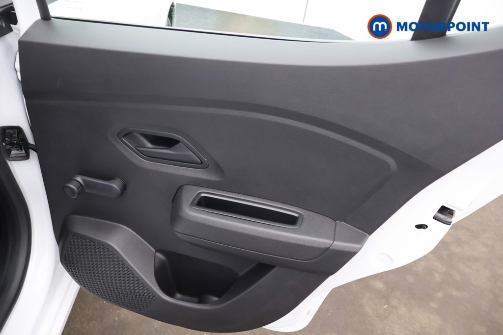 Dacia Sandero Essential Manual Petrol Hatchback - Stock Number (1593703) - 18th supplementary image