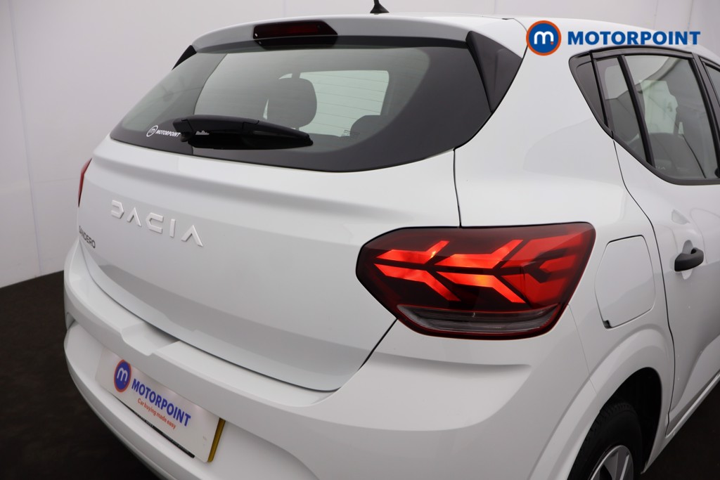 Dacia Sandero Essential Manual Petrol Hatchback - Stock Number (1593703) - 23rd supplementary image