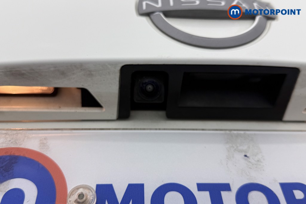 Nissan Juke N-Connecta Automatic Petrol-Electric Hybrid SUV - Stock Number (1593993) - 19th supplementary image