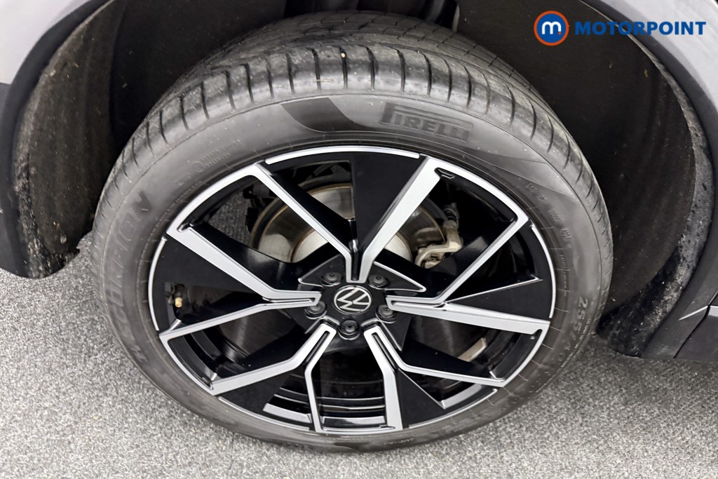 Volkswagen Tiguan R-Line Automatic Petrol Plug-In Hybrid SUV - Stock Number (1593994) - 33rd supplementary image