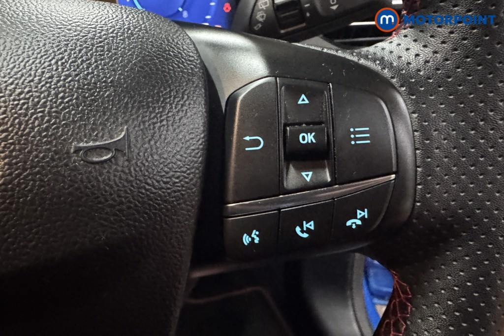 Ford Focus St-Line Vignale Manual Petrol Hatchback - Stock Number (1594354) - 8th supplementary image