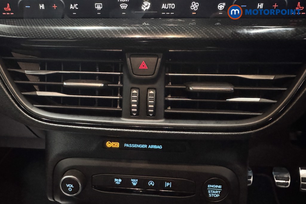 Ford Focus St-Line Vignale Manual Petrol Hatchback - Stock Number (1594354) - 10th supplementary image