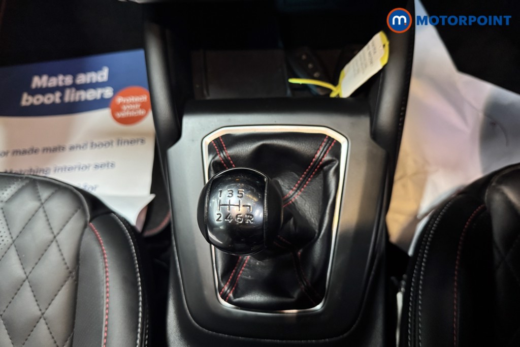 Ford Focus St-Line Vignale Manual Petrol Hatchback - Stock Number (1594354) - 12th supplementary image