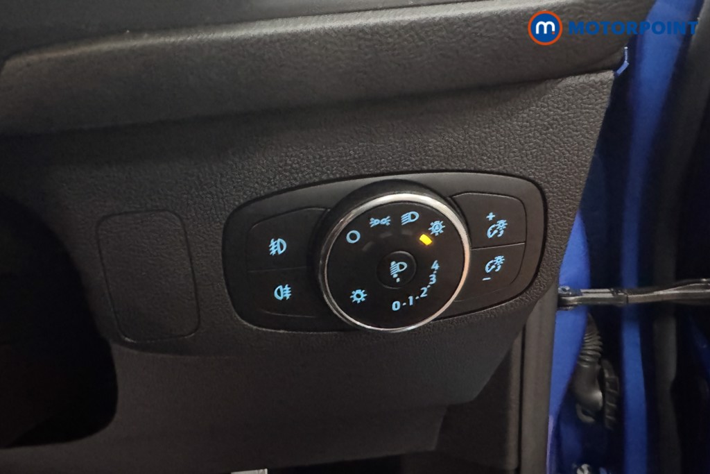 Ford Focus St-Line Vignale Manual Petrol Hatchback - Stock Number (1594354) - 16th supplementary image