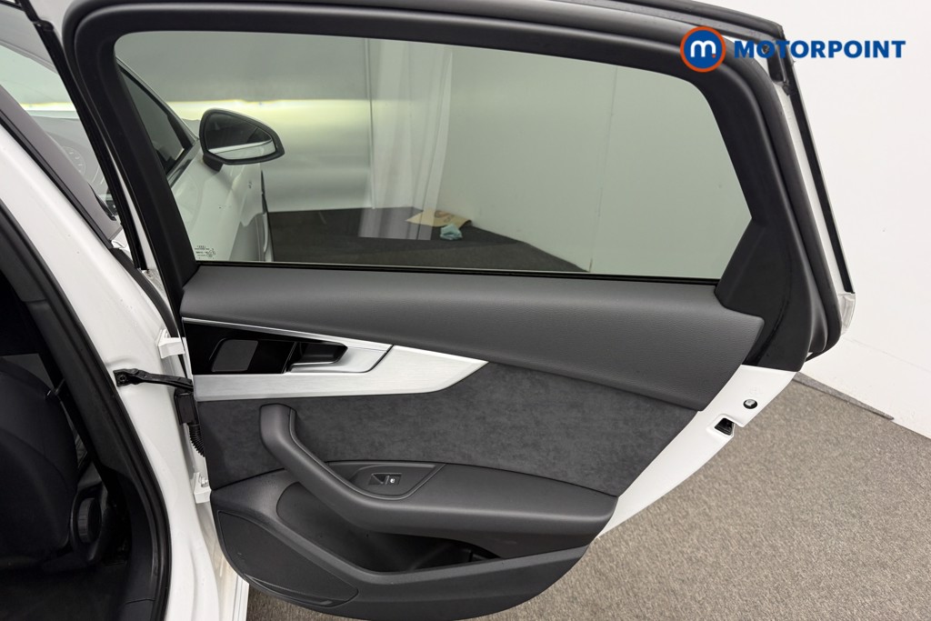 Audi A4 S Line Automatic Petrol Saloon - Stock Number (1594574) - 15th supplementary image