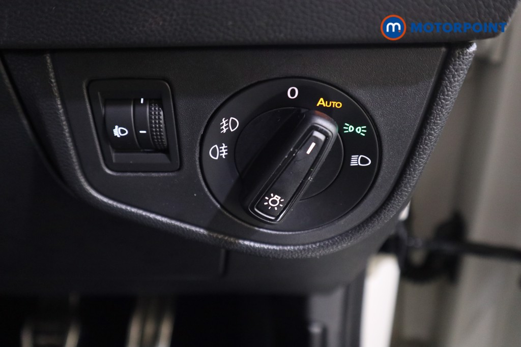 Volkswagen Polo R-Line Manual Petrol Hatchback - Stock Number (1594707) - 11th supplementary image