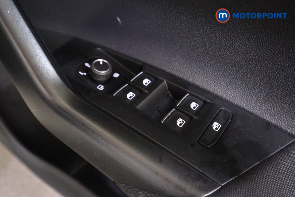 Volkswagen Polo R-Line Manual Petrol Hatchback - Stock Number (1594707) - 13th supplementary image