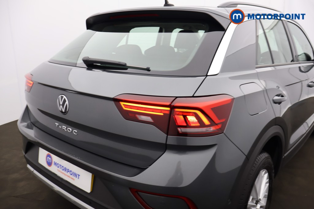 Volkswagen T-Roc Life Manual Petrol SUV - Stock Number (1595182) - 24th supplementary image