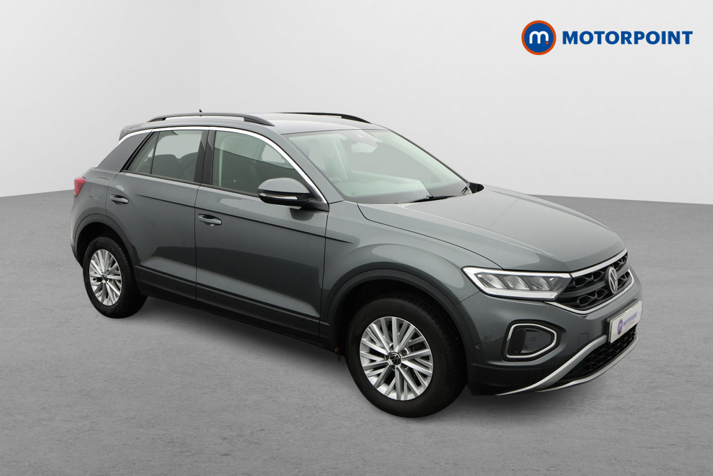 Volkswagen T-Roc Life Manual Petrol SUV - Stock Number (1595182) - Drivers side front corner