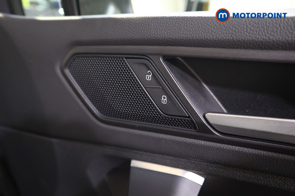 Volkswagen Tiguan R-Line Automatic Petrol Plug-In Hybrid SUV - Stock Number (1595199) - 14th supplementary image