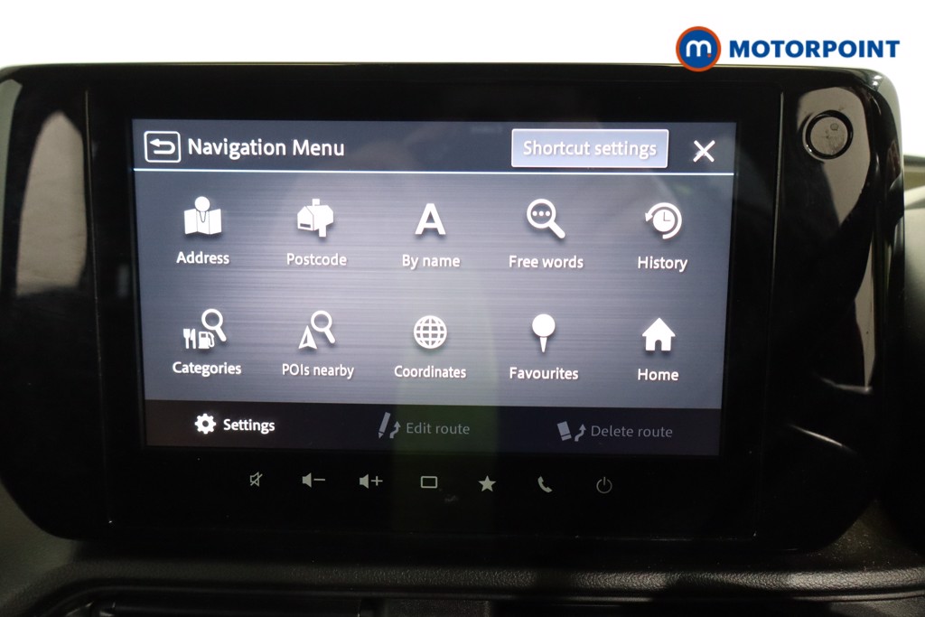 Suzuki Swift Motion Manual Petrol Hatchback - Stock Number (1595247) - 8th supplementary image